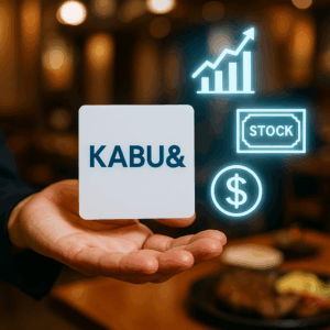 手のひらの上に“KABU&”と書かれたカードを持ち、周囲に株価やドルマークのアイコンが浮かぶ画像。カブアンドの仕組みを象徴するデザイン。